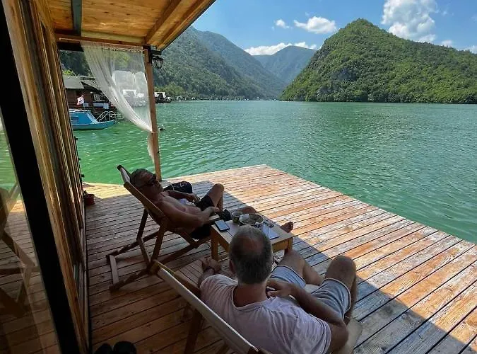 아파트 Splav Wake At The Gaocici